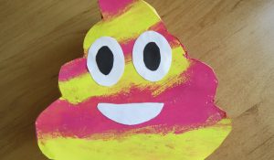 кутия, аки, емоджи, emoji, емотикон, бижута, труд, нсс, DIY